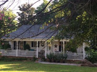 2813 Hillside Rd, Ringgold, VA 24586