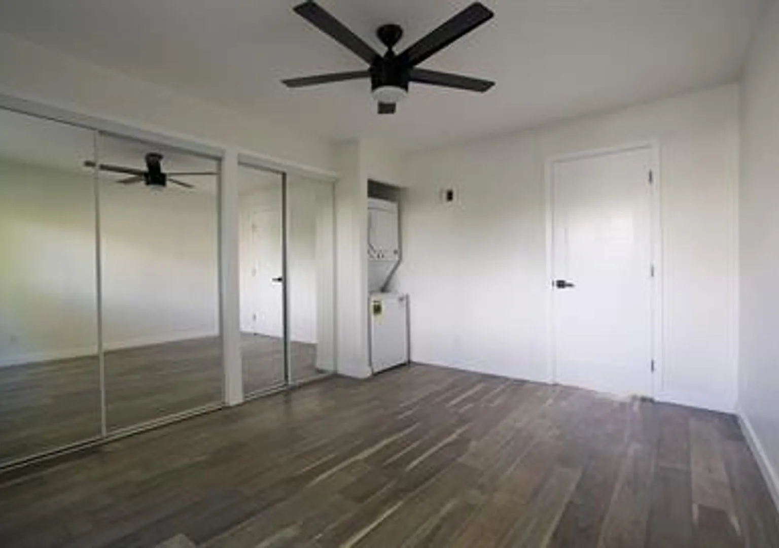 1633 Griffin St — Photo 4