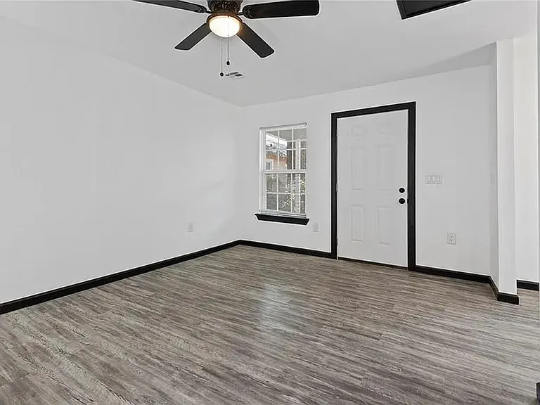 3205 NW 14th St — Photo 2