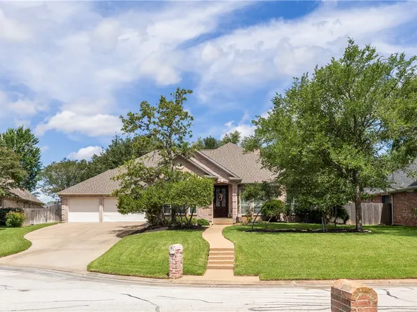 703 Kingsmill Ct, College Station, TX 77845