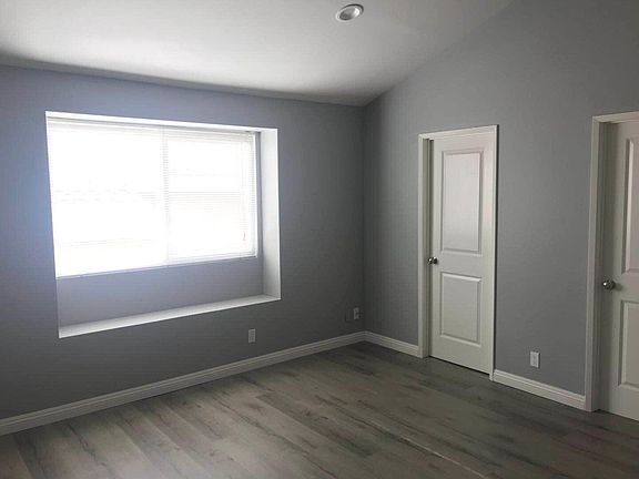 5th image of 313 California St Unit D