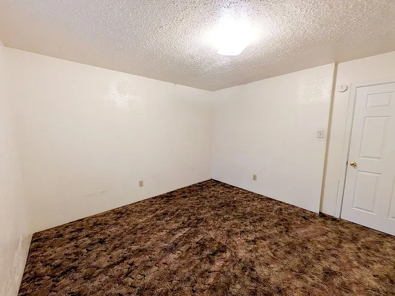 Manya Point Apartments — Photo 21