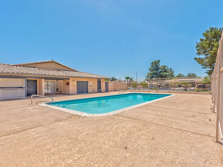 277 N Lamb Blvd #C — Photo 15