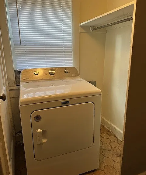 Washer and dryer only on upper level