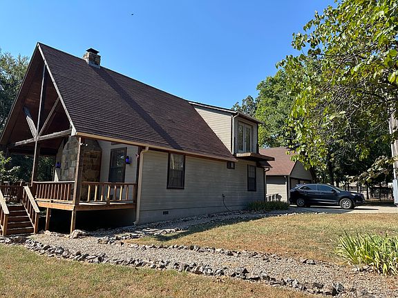 2nd image of 30845 Caroline Cir