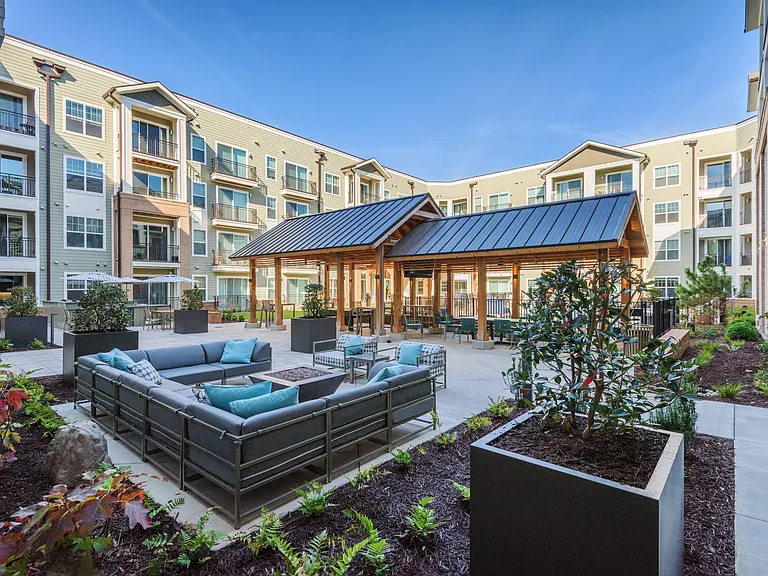 The Cardinal Apartments — Photo 10
