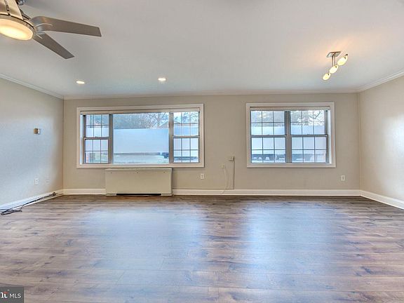 4th image of 5301 Westbard Cir APT 208