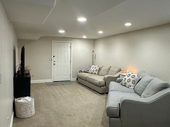 2nd image of 10165 N Haven Ln