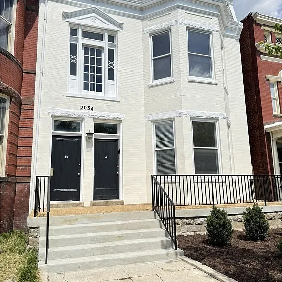 2034 W Grace St #B — Photo 2