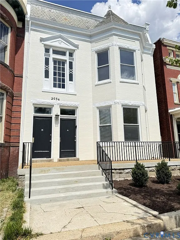 Building Photo - 2034 W Grace St #B