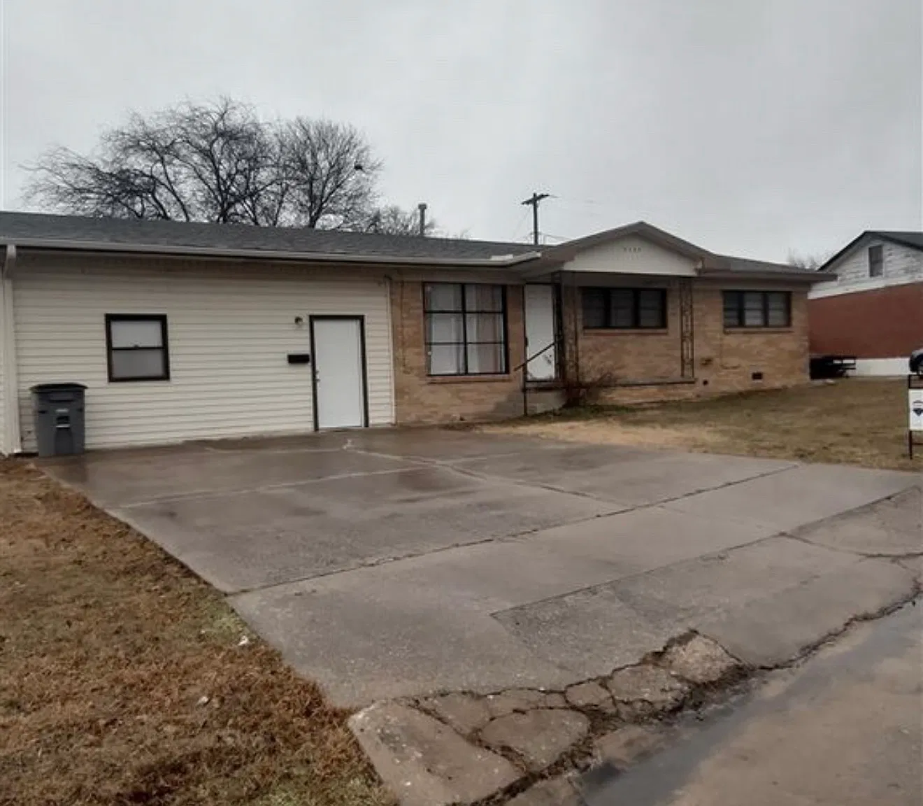 4 bed, 1500 sqft, $1,200 — Photo 1