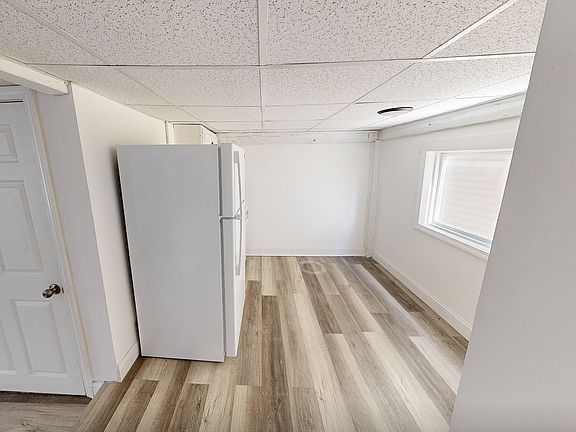 3rd image of 39 Main St #1