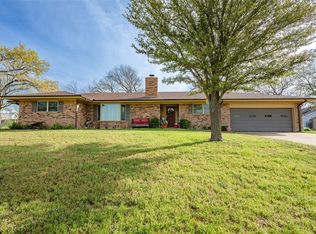 509 N Erath, Meridian, TX 76665