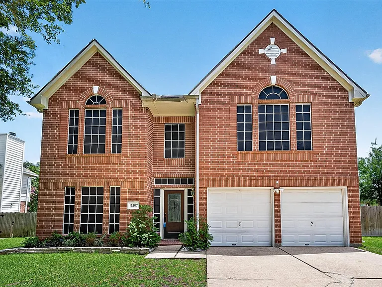 19207 Rebel Yell Dr — Photo 1