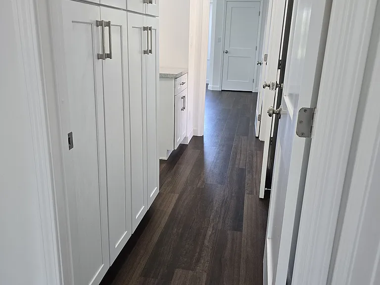 Hallway between 2 bedrooms