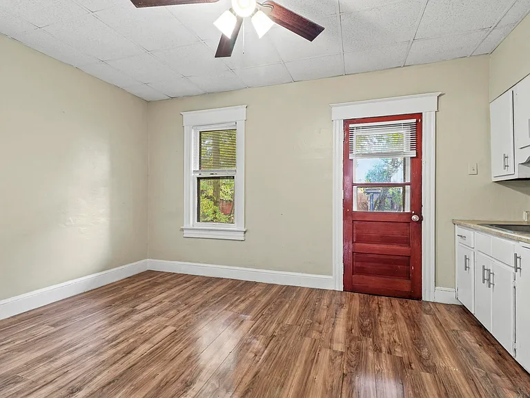 906 Grandview St #906 — Photo 11