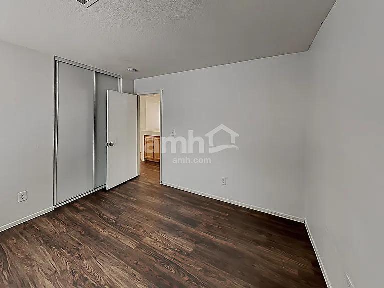 11020 Rossi Ave — Photo 12