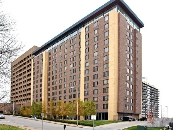 600 E 8th St APT 9F, Kansas City, MO 64106