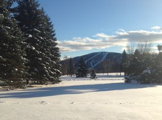 1072 Bunnell Farm Rd, Union Dale, PA 18470