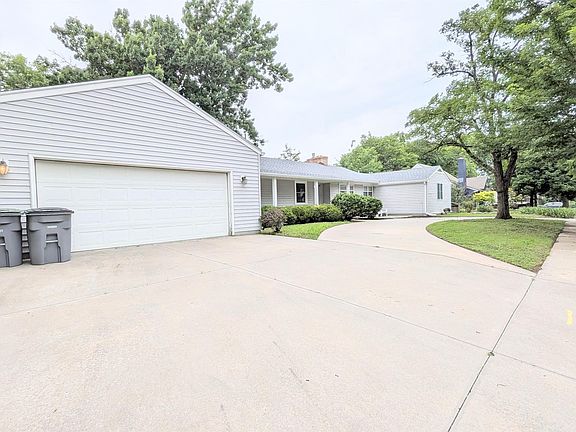 2nd image of 1715 E Wilman Ct