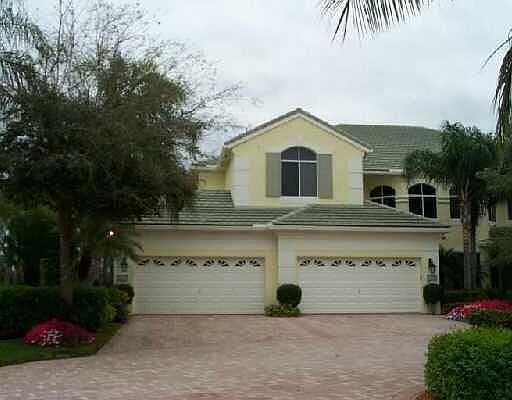2nd image of 118 Palm Bay Dr APT D