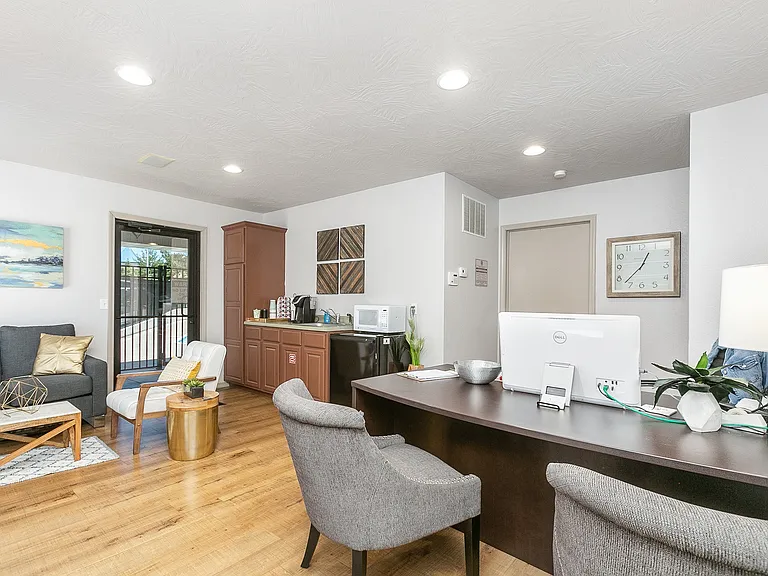 Quail Creek Leasing Office