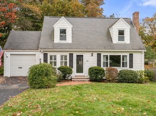 130 Cobleigh St, Westwood, MA 02090