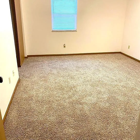 418 Donna Dr — Photo 11