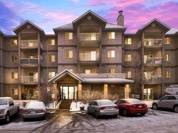 14708 50th St NW #114, Edmonton, AB T5A 5G9