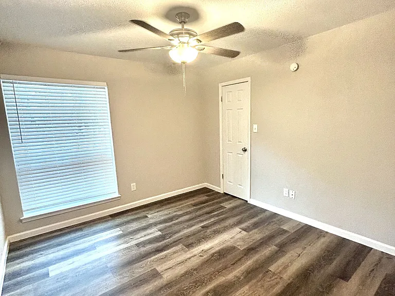 Athena Garden Apartments — Photo 26