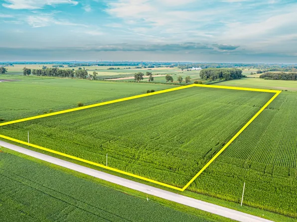 0 Lukens Rd, Sycamore, IL 60178