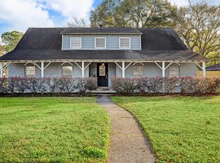 10603 Meadow Lake Ln, Houston, TX 77042