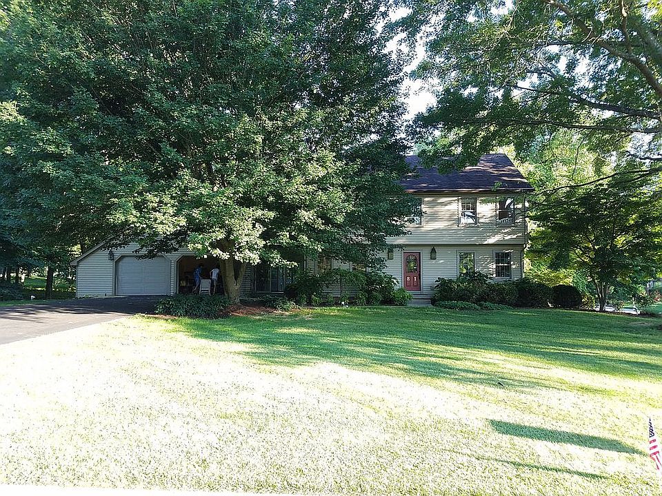 1st image of 81 Candlewood Dr