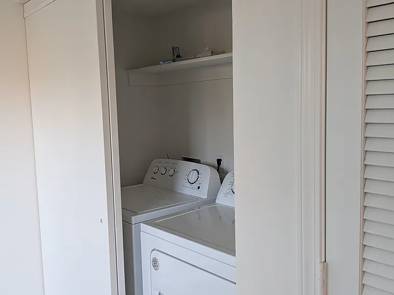 3910 Overland Cir — Photo 28