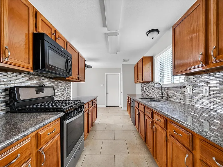 3218 Tynemeadow Ct — Photo 18