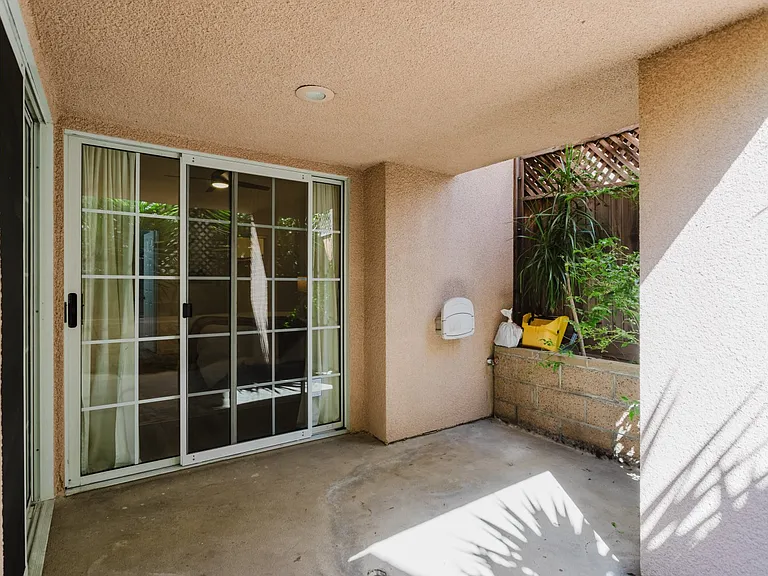 435 E Valencia Ave #105 — Photo 30