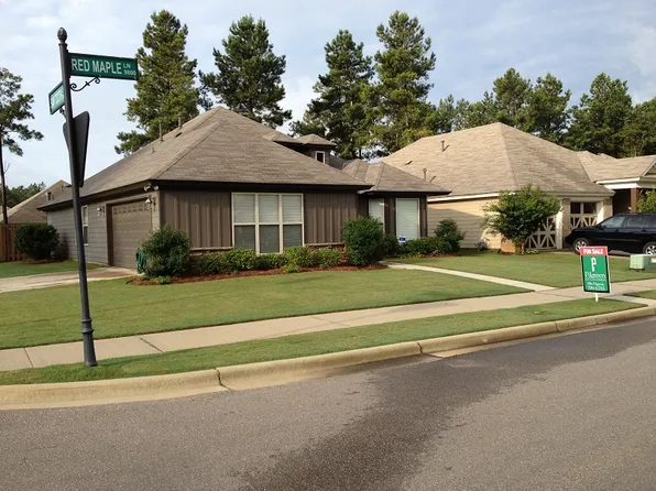 9832 Red Maple Ln, Pike Road, AL 36064