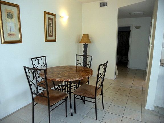 4th image of 123 E Cora Lee Dr #102