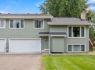 16183 Flagstaff Ct S, Rosemount, MN 55068