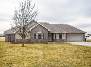 8359 N Farm Road 173, Springfield, MO 65803