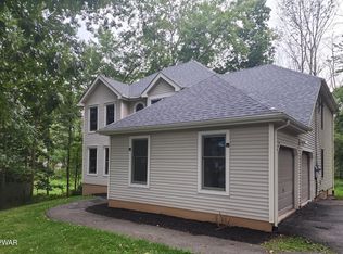78 Symphony Cir, East Stroudsburg, PA 18301