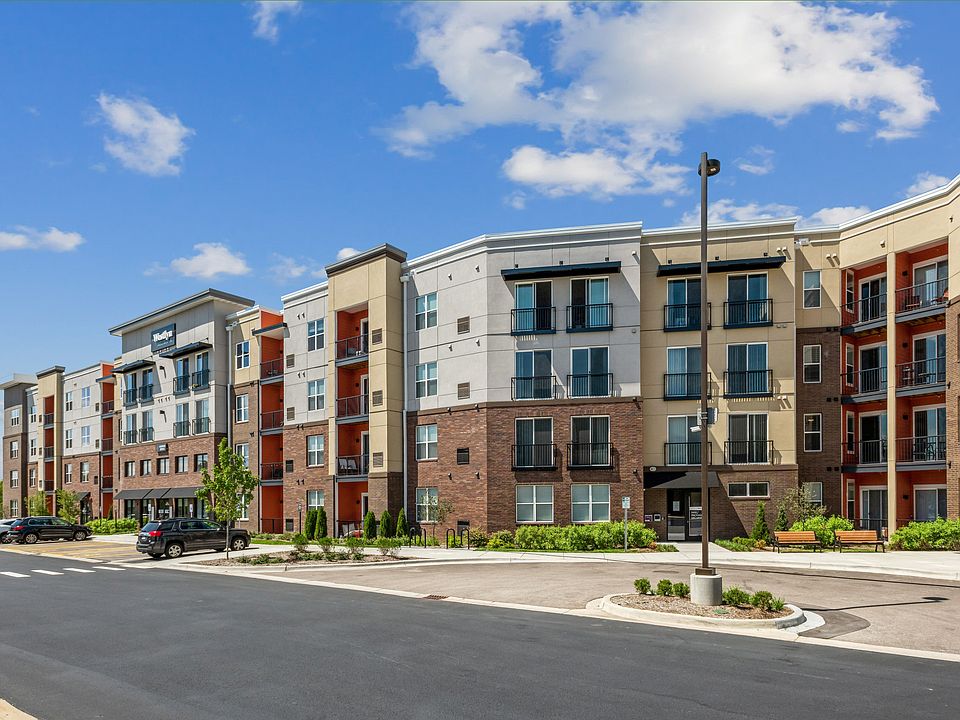 The Westlyn Apartment Rentals with Virtual tours - Warrenville, IL | Zillow