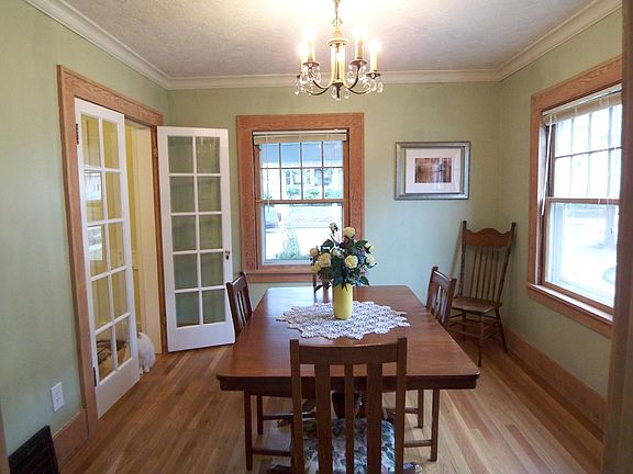 Formal Dining