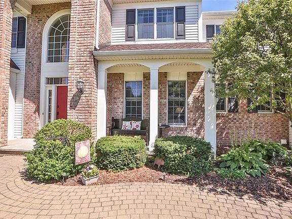 2nd image of 9 Pearlstone Dr