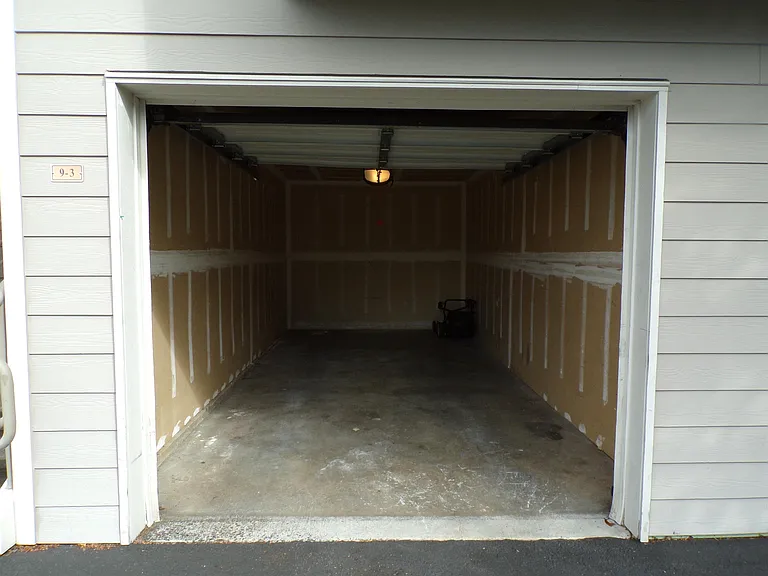 15052 NW Central Dr — Photo 27