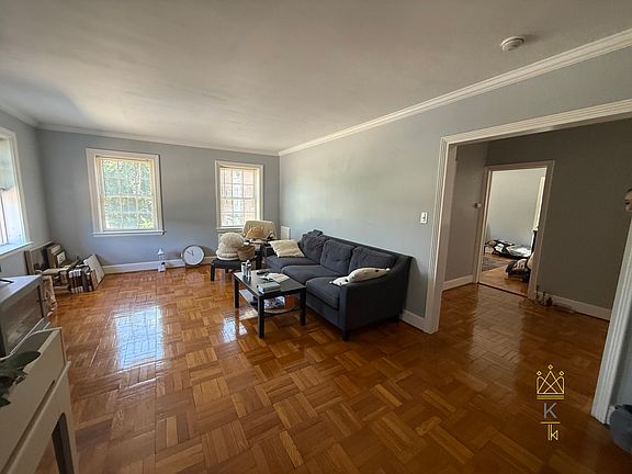 4th image of 312 Washington St #1-3