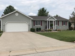 406 Dogwood Ln, Carey, OH 43316