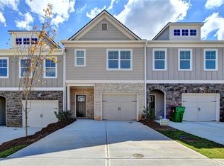 5825 Calle Vista Dr, Lithonia, GA 30058