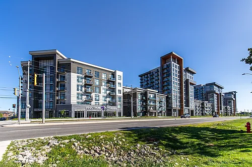460 Dundas St E #221 Photo 1