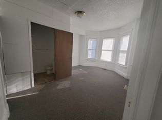 729 West 5th Street - 1, Waterloo, IA 50702